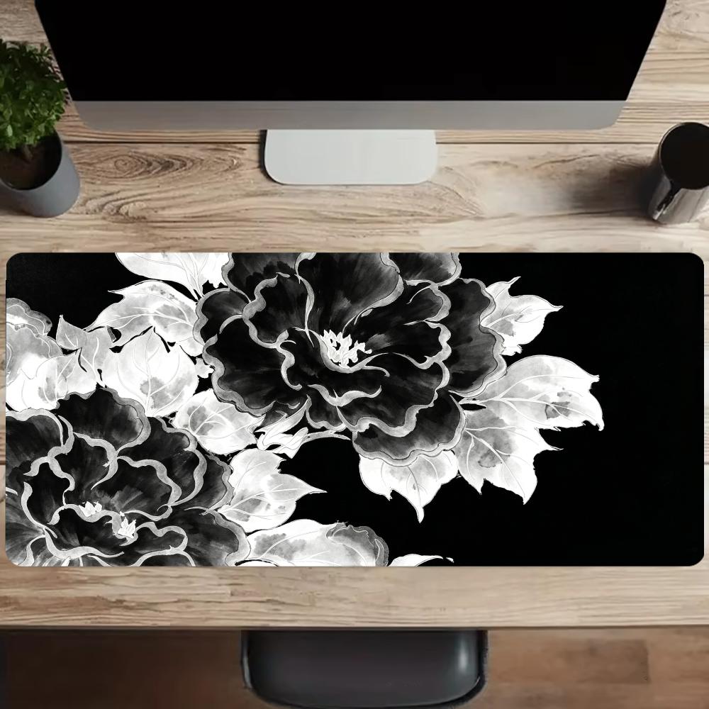 Schwarz-weißes, mit Tinte gefä – Desk Setup Black And White Bewertung und Preis
