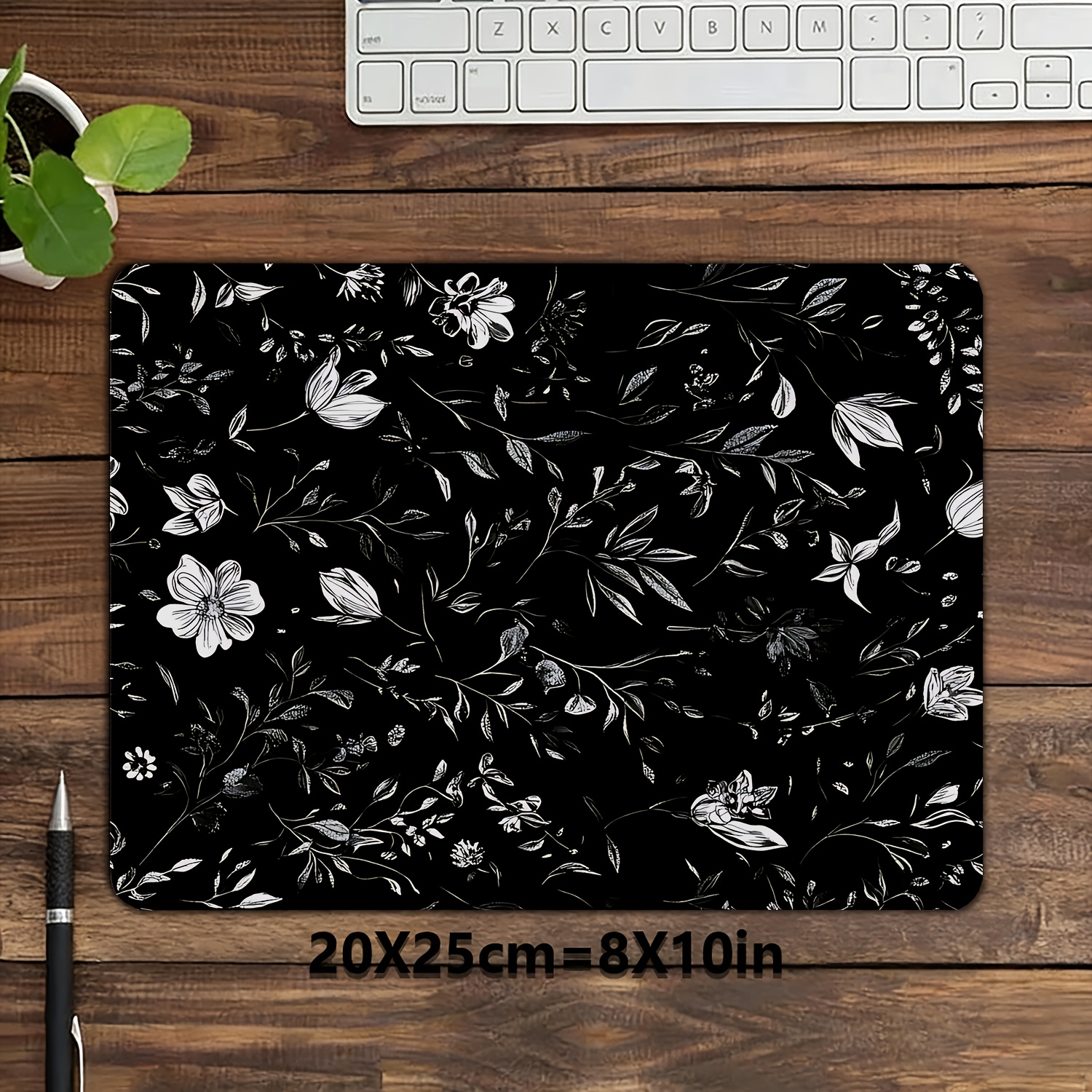 Kleines, schwarz-weißes Mauspa – Desk Setup Black And White Bewertung und Preis